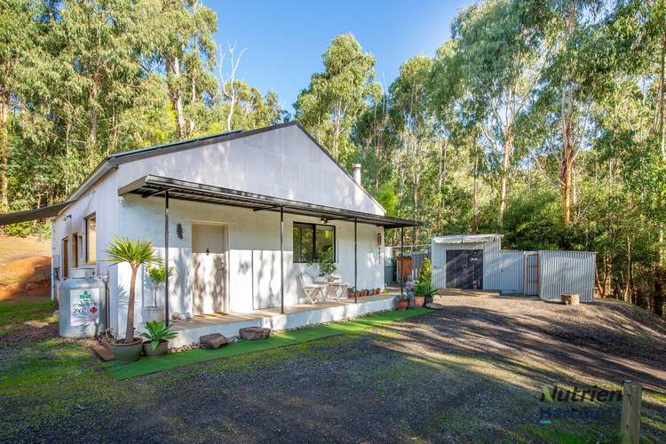 135 Silver Creek Road, Flowerdale VIC 3717