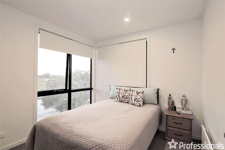 Seventh view of Homely house listing, 16 Sykes Walk, St Albans VIC 3021