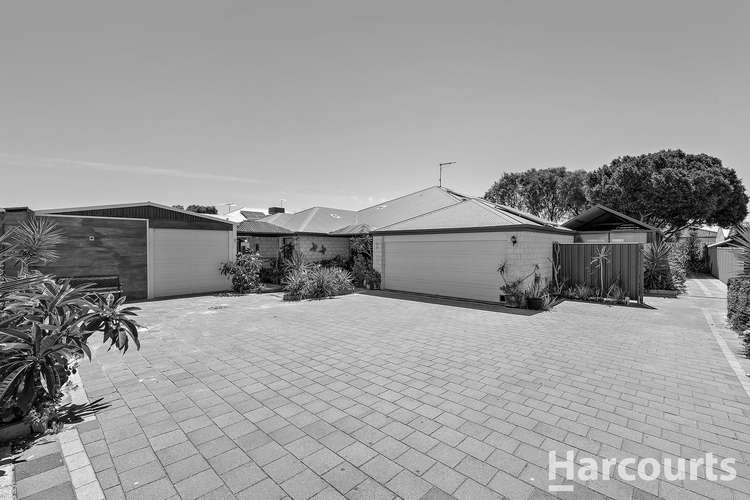 11 Durack Street, Coodanup WA 6210