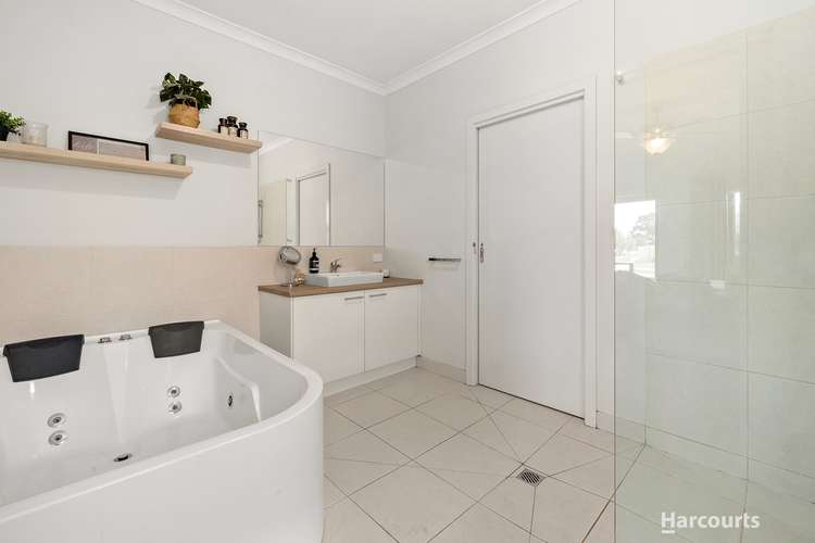 Sixth view of Homely house listing, 8 Shelton Park Drive, Koo Wee Rup VIC 3981