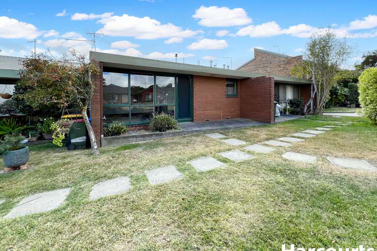 7 The Grange, Soldiers Hill VIC 3350