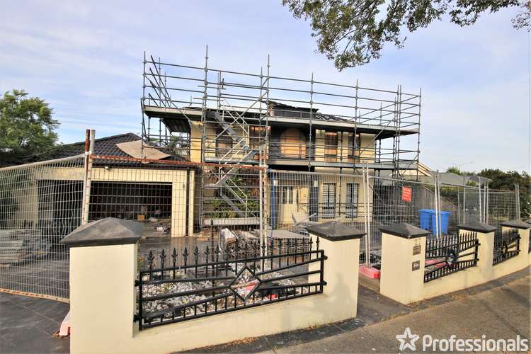 Second view of Homely house listing, 27 Cobbler Grange, Lynbrook VIC 3975