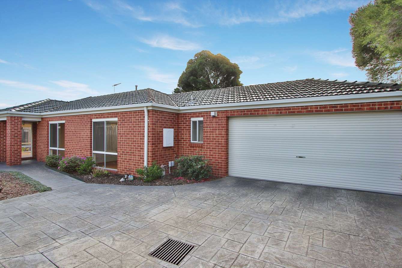 Main view of Homely house listing, 2/21 Pine Way, Doncaster East VIC 3109