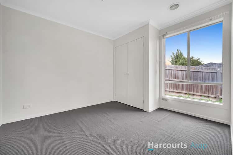 Seventh view of Homely house listing, 5 Asti Place, Berwick VIC 3806