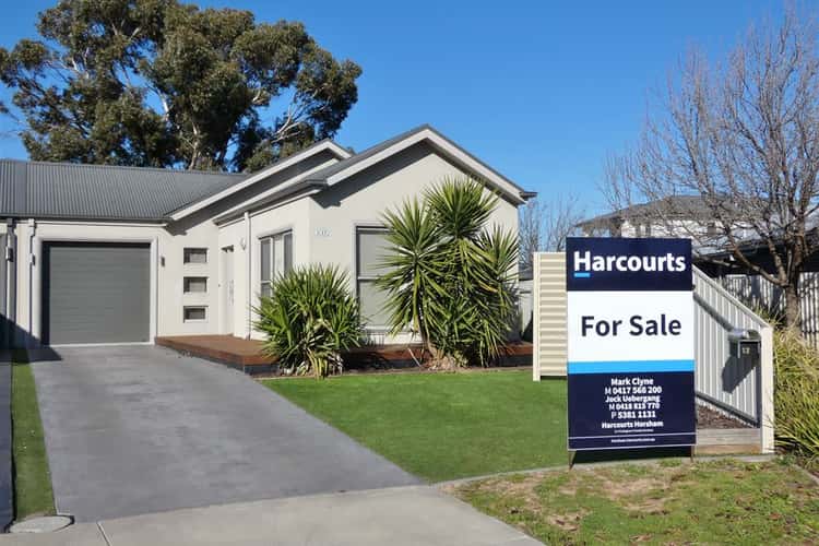 Main view of Homely townhouse listing, 2/13 Deakin Court, Horsham VIC 3400