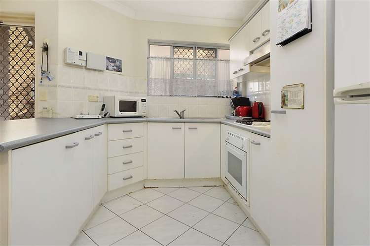 Sixth view of Homely unit listing, 2/66 Dobson Street, Ascot QLD 4007