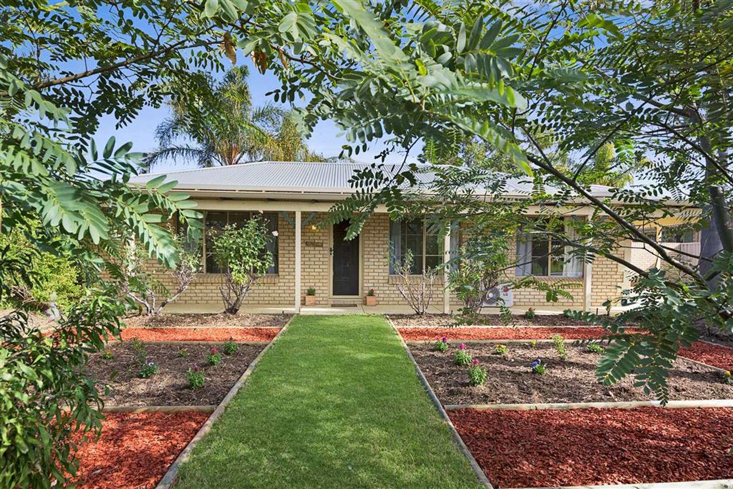 Main view of Homely house listing, 5 Ontario Court, Joondalup WA 6027