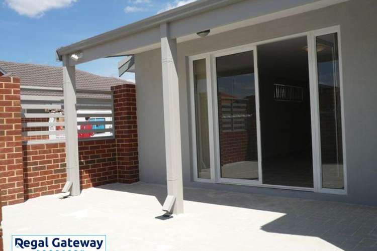 Third view of Homely unit listing, 15/1 Humboldt Entrance, Aubin Grove WA 6164