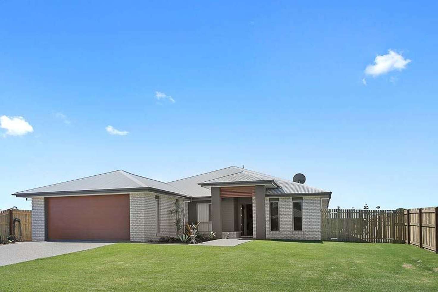 Main view of Homely house listing, 33 Seahaven Circuit, Pialba QLD 4655