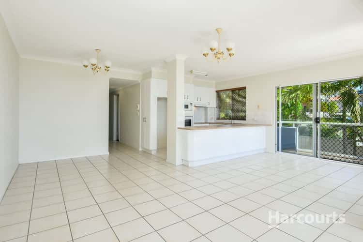 Third view of Homely unit listing, 3/186 Prince Edward Parade, Scarborough QLD 4020