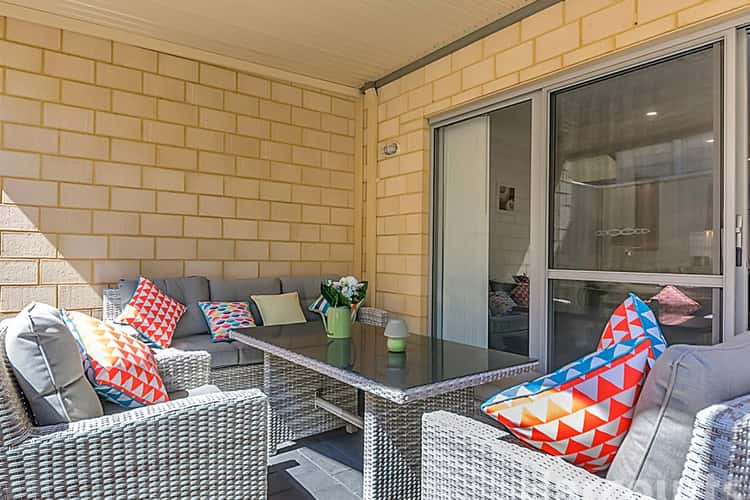 Fifth view of Homely house listing, 8 Denver Close, Currambine WA 6028