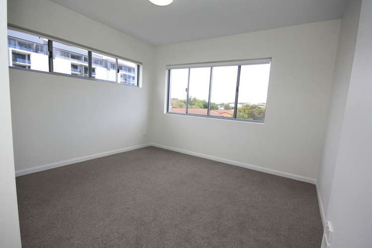 Third view of Homely unit listing, 2/36 Buruda Street, Chermside QLD 4032