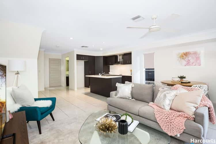 Second view of Homely unit listing, 2/11 Alexandra Street, Balmoral QLD 4171