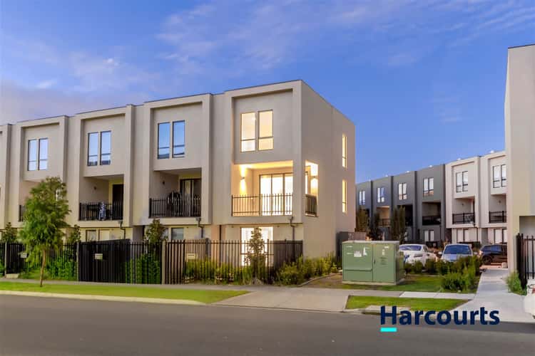 Main view of Homely townhouse listing, 47 Crefden Street, Maidstone VIC 3012