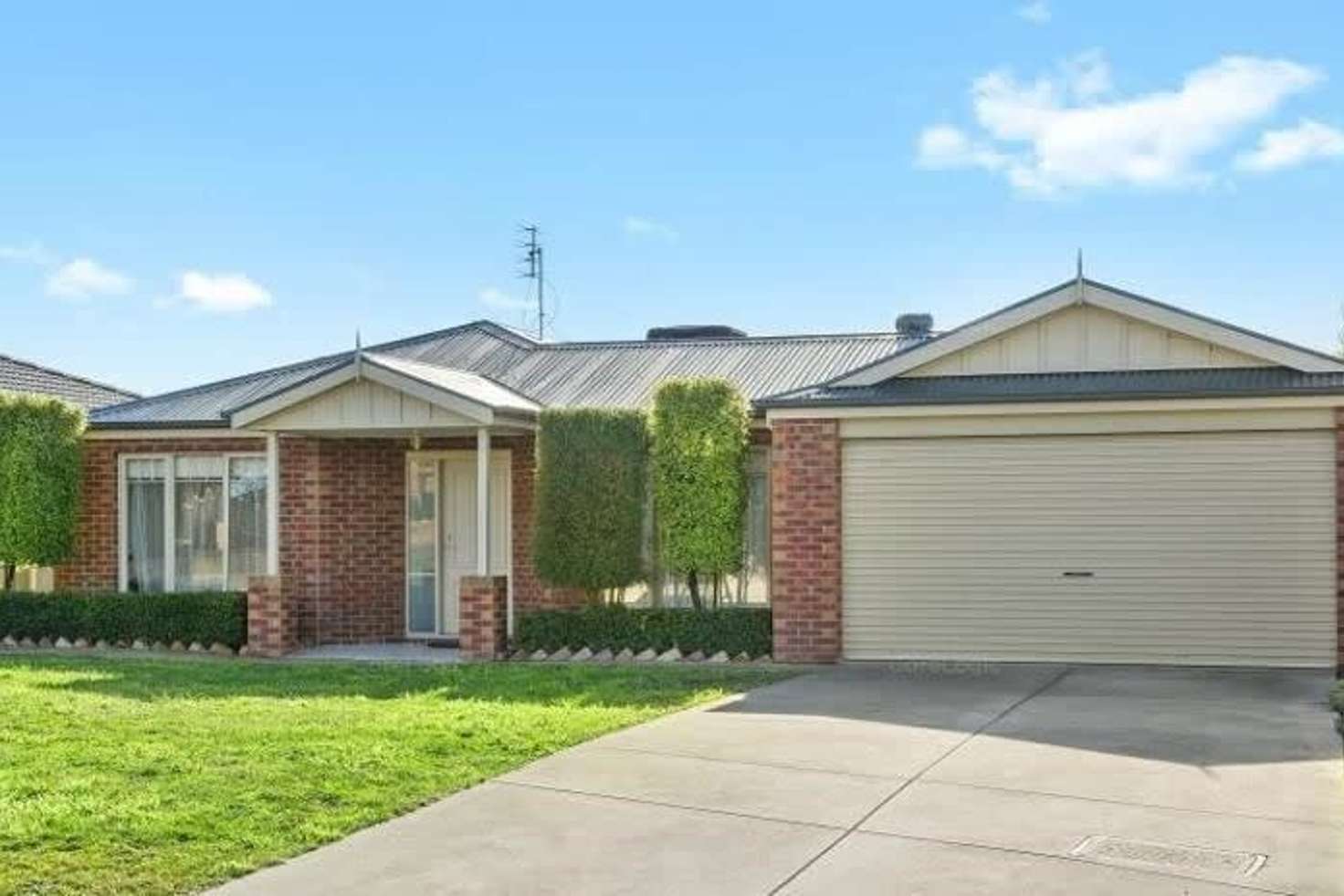 Main view of Homely house listing, 8 Eastview Court, Sebastopol VIC 3356