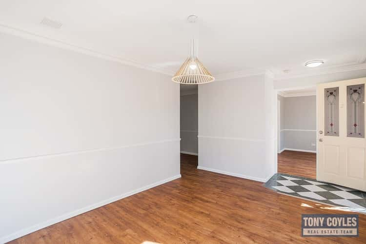 Fourth view of Homely unit listing, 2/33 Paddington Court, Bibra Lake WA 6163