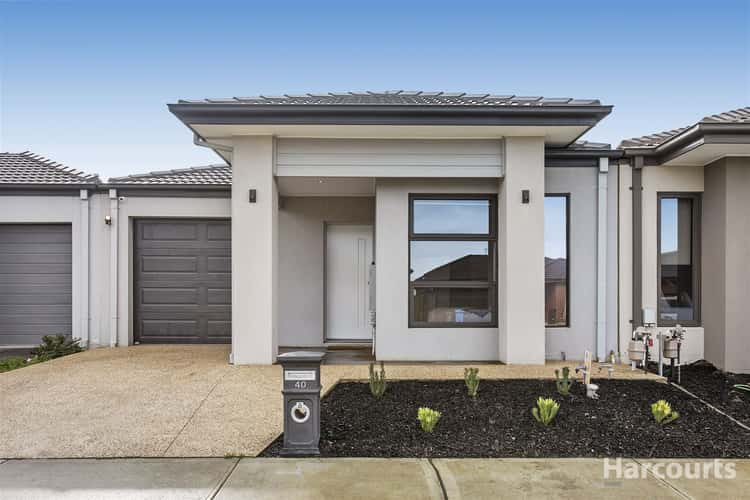 40 Mossey Crescent, Cranbourne East VIC 3977