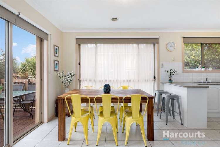 Main view of Homely unit listing, 32 Farnham Crescent, Mill Park VIC 3082