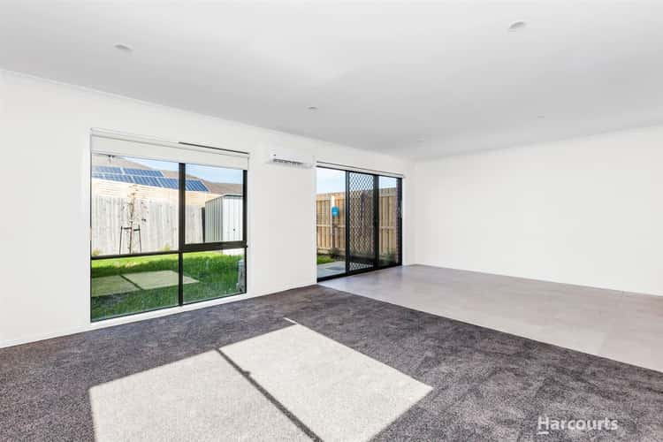 Fourth view of Homely unit listing, 21 Lavit Lane, Pakenham VIC 3810