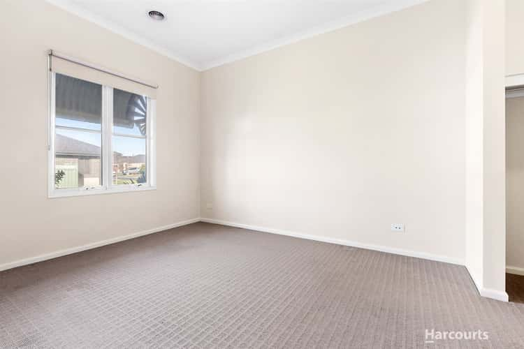 Fourth view of Homely house listing, 5 Cassinia Link, Pakenham VIC 3810