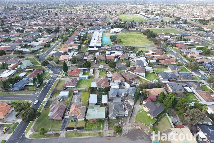 Sixth view of Homely house listing, 7 West Court, Lalor VIC 3075