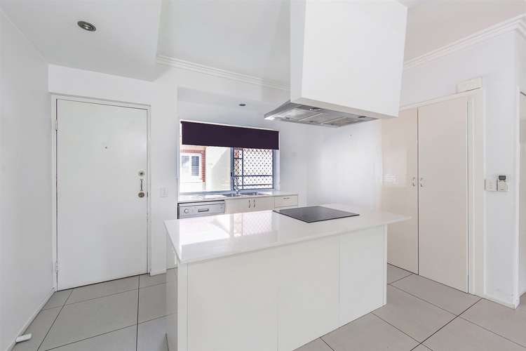 Main view of Homely unit listing, 6/12 Magdala Street, Ascot QLD 4007