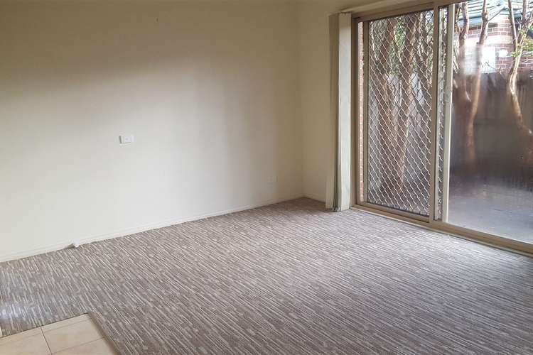 Third view of Homely unit listing, 8/12 Grant Close, Berwick VIC 3806