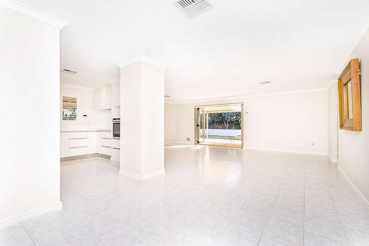 Sixth view of Homely house listing, 2 Carrello Circuit, Coogee WA 6166