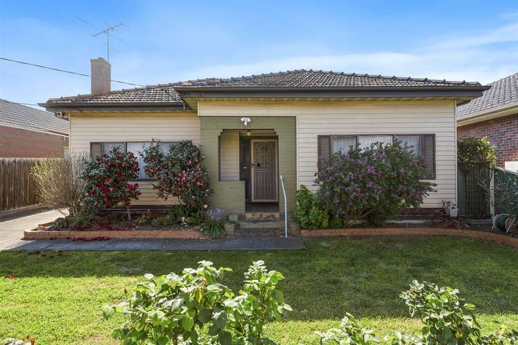 Second view of Homely house listing, 32 Windsor Avenue, Strathmore VIC 3041