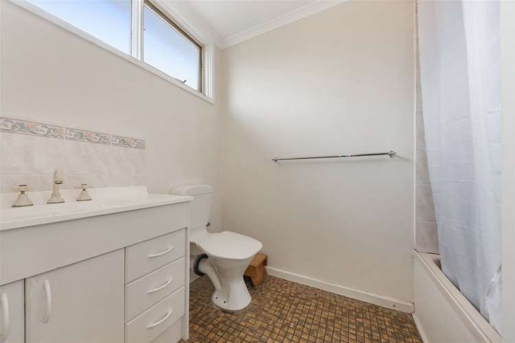Fifth view of Homely unit listing, 4/11-17 Howitt Avenue, Corio VIC 3214