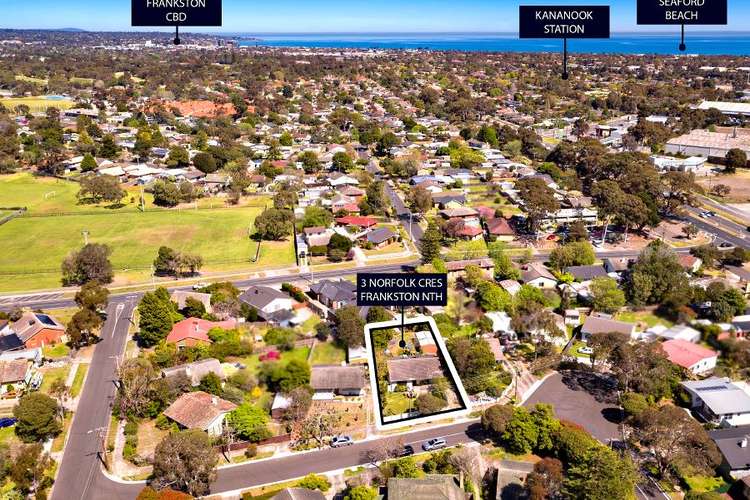 Second view of Homely house listing, 3 Norfolk Crescent, Frankston North VIC 3200