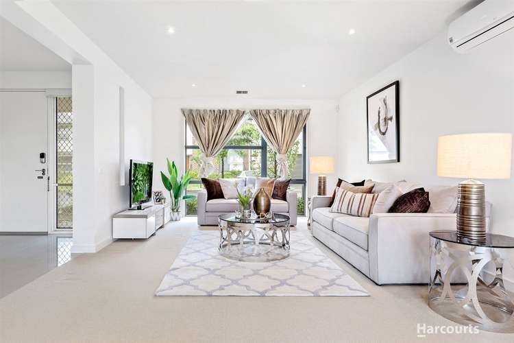 Second view of Homely house listing, 8 Windy Hill Drive, Mulgrave VIC 3170