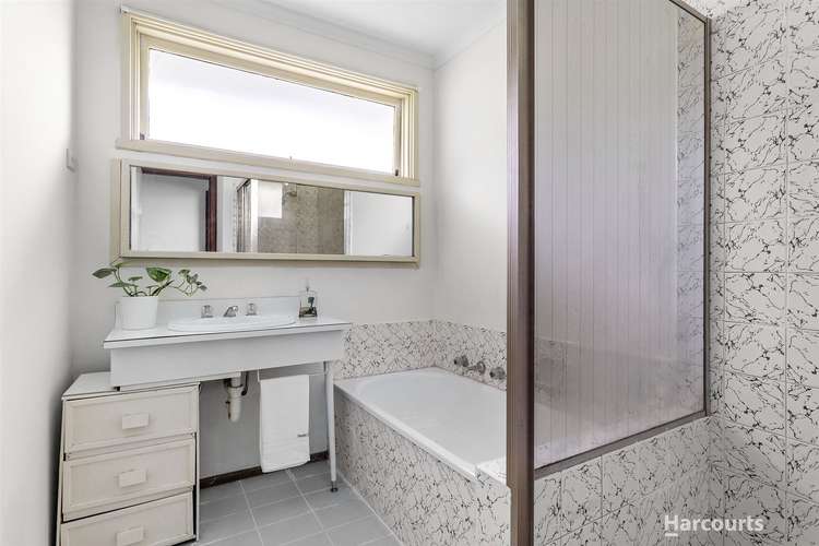 Fifth view of Homely unit listing, 2/2 Chivers Avenue, Glen Waverley VIC 3150