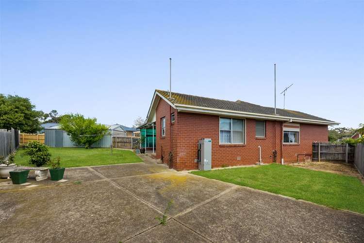 Sixth view of Homely house listing, 3 Cooma Court, North Geelong VIC 3215