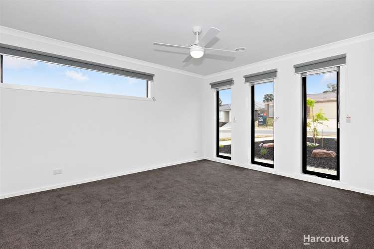 Fourth view of Homely house listing, 31 Meadowlea Crescent, Pakenham VIC 3810
