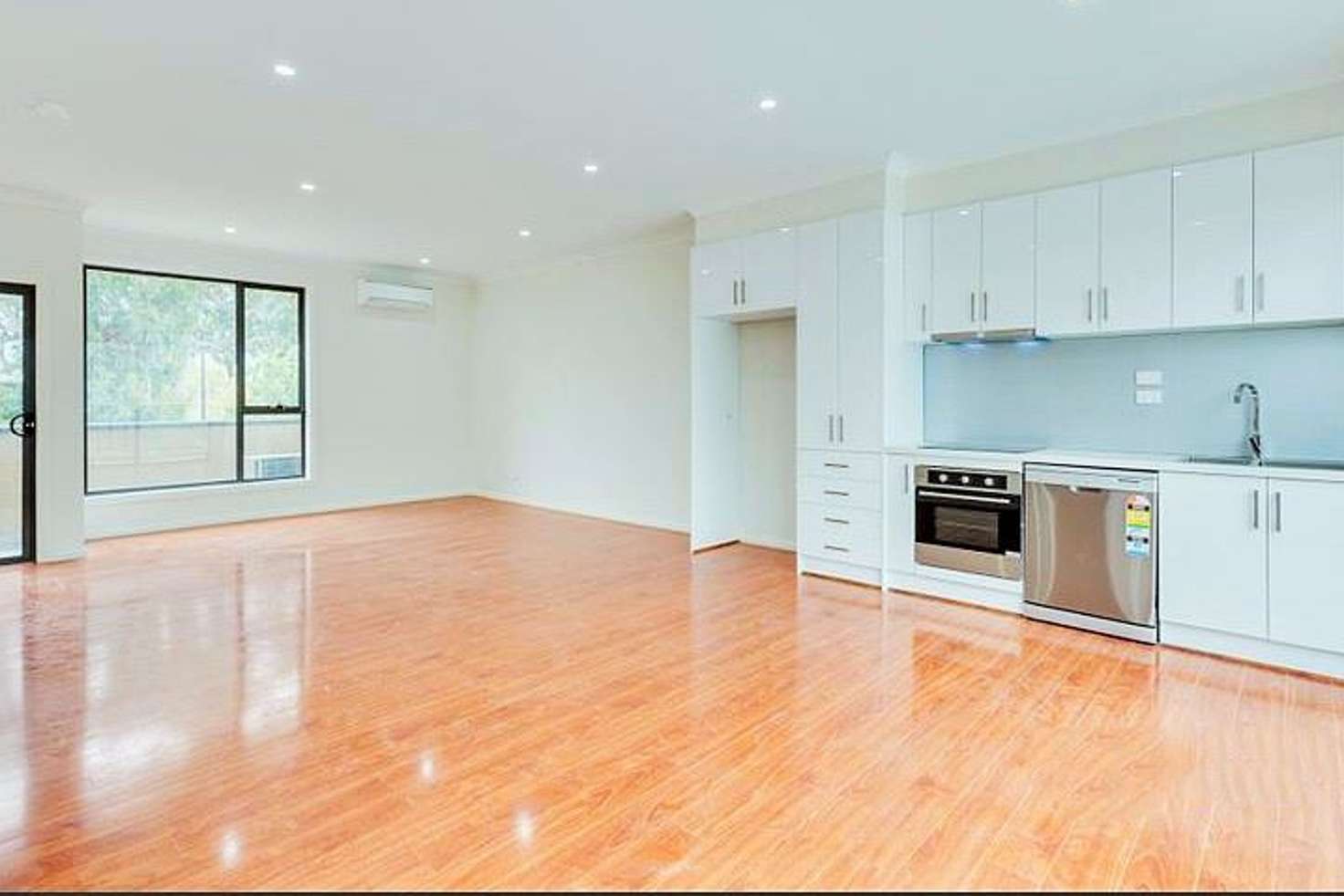 Main view of Homely house listing, 4/354 Grand Boulevard, Craigieburn VIC 3064