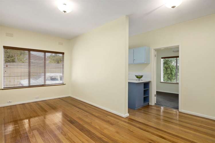 Second view of Homely apartment listing, 5/6 Francis Grove, Thornbury VIC 3071