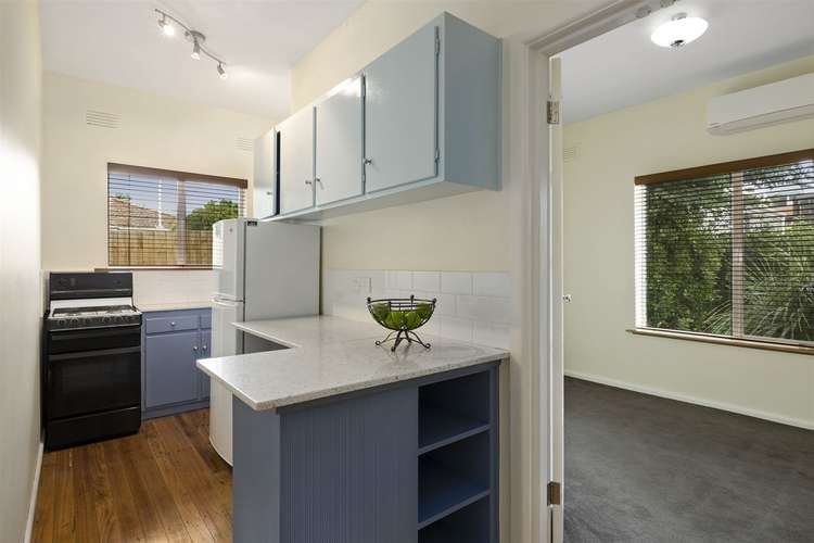 Third view of Homely apartment listing, 5/6 Francis Grove, Thornbury VIC 3071