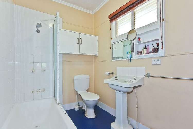 Fifth view of Homely unit listing, 3/11 Hartley Street, Camp Hill QLD 4152