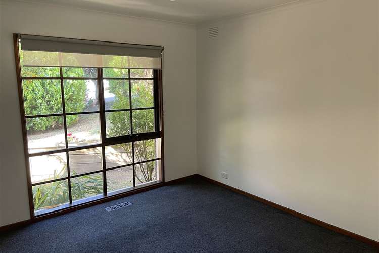 Fifth view of Homely unit listing, 2/1 McNabb Street, Berwick VIC 3806