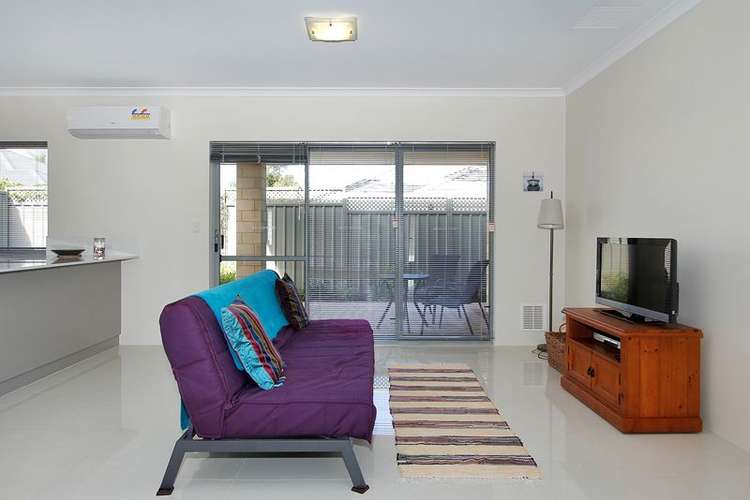 Fifth view of Homely house listing, b/5 Princeton Circuit, Aubin Grove WA 6164