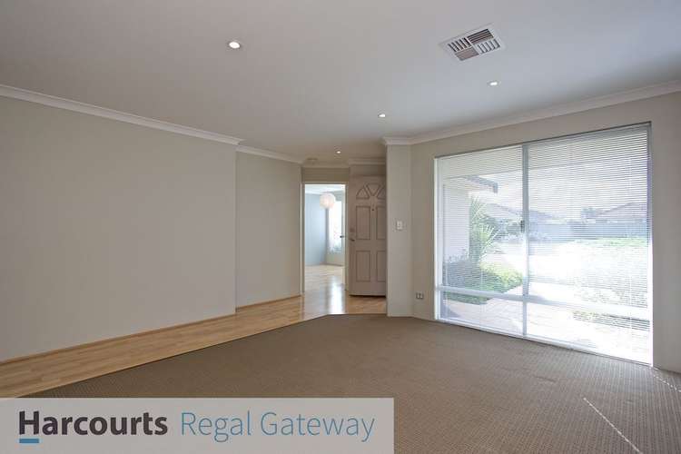 Fourth view of Homely house listing, 14 Blue Mountain Circuit, Aubin Grove WA 6164