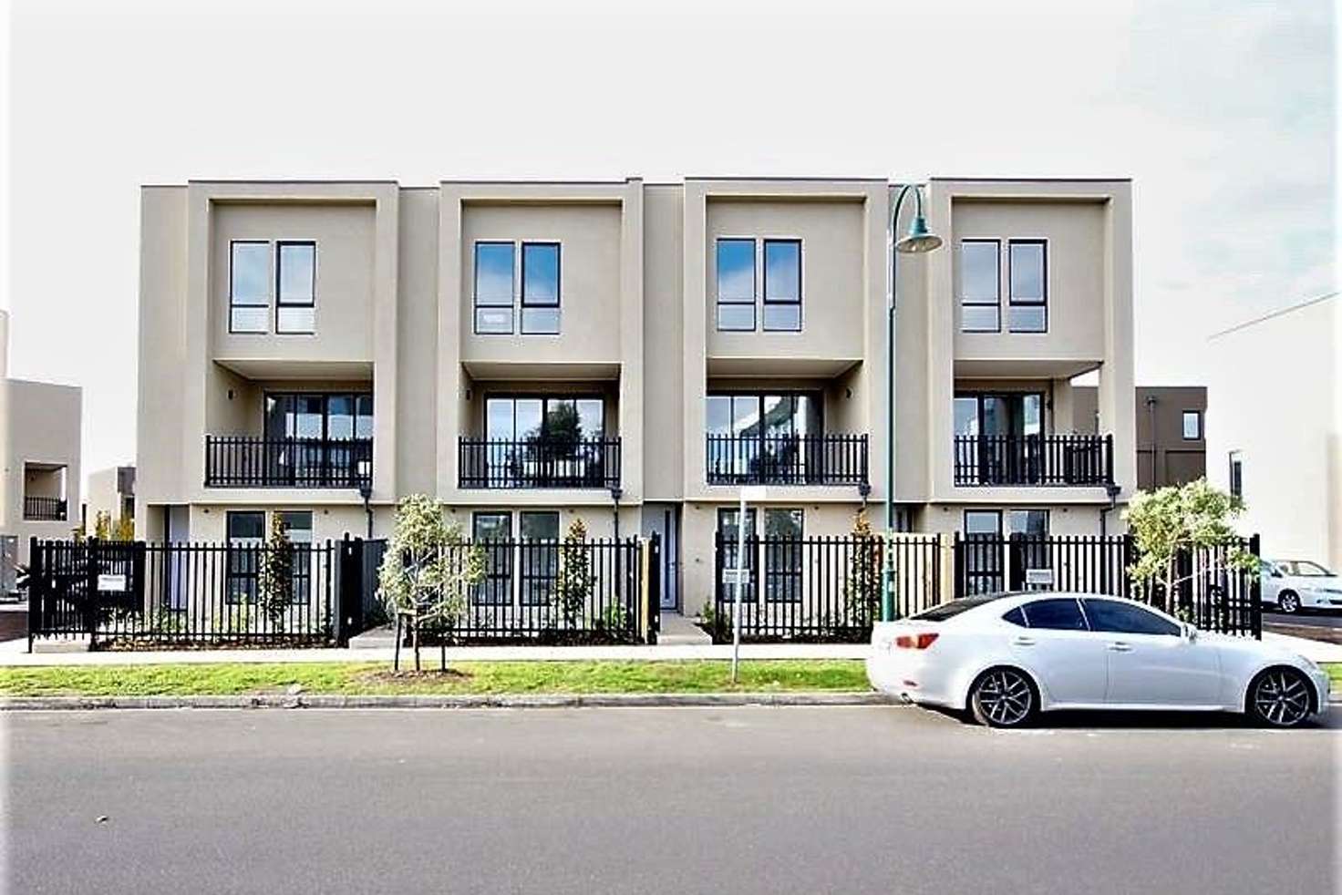 Main view of Homely townhouse listing, 51 Crefden St, Maidstone VIC 3012