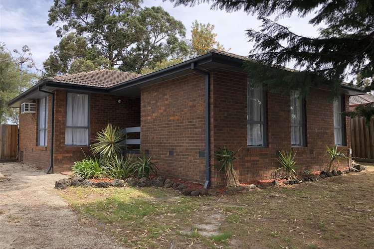 Second view of Homely house listing, 2 Casale Court, Frankston VIC 3199