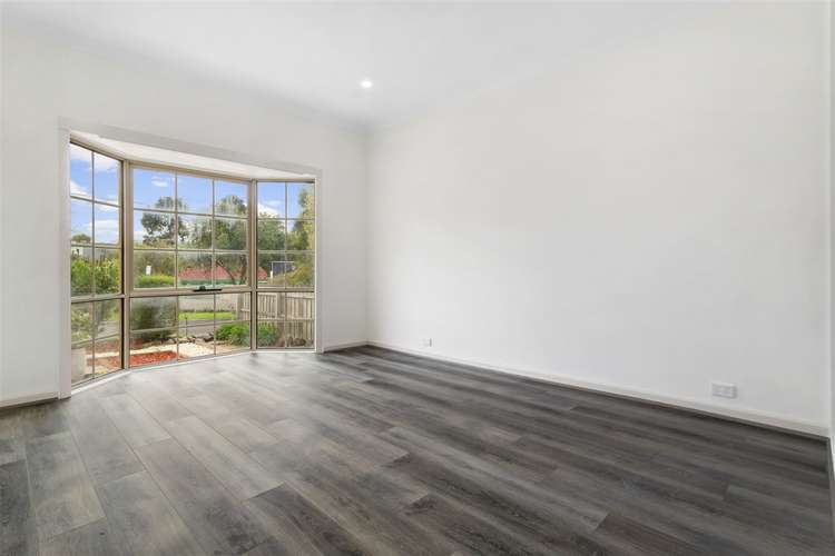 Fourth view of Homely house listing, 8 Somers Court, Glen Waverley VIC 3150