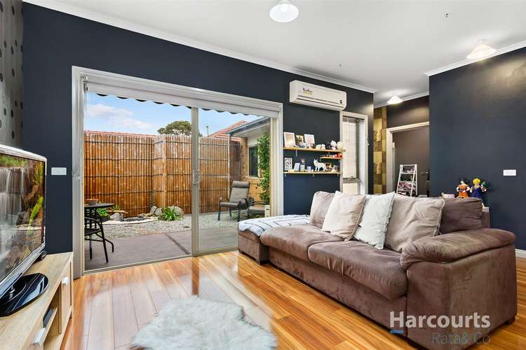 Third view of Homely unit listing, 2/9 Sydney Crescent, Lalor VIC 3075