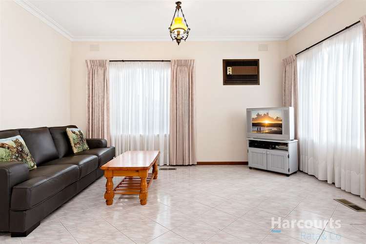 Second view of Homely house listing, 2 Guam Court, Lalor VIC 3075