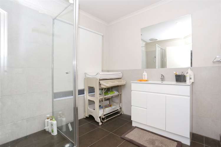 Fifth view of Homely house listing, 28 Pendulum Place, Berwick VIC 3806