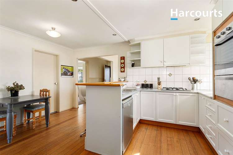 Second view of Homely house listing, 31 Penshurst Avenue, Hastings VIC 3915