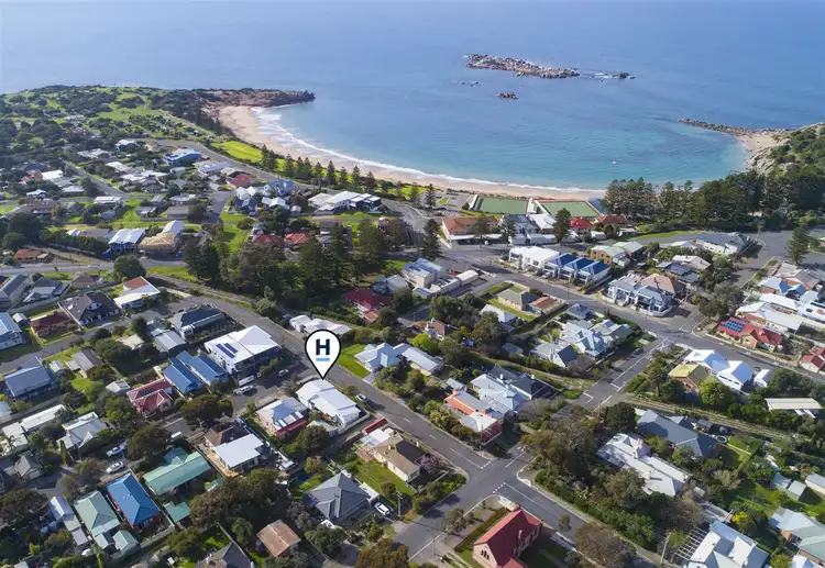 11 Sturt Street, Port Elliot SA 5212